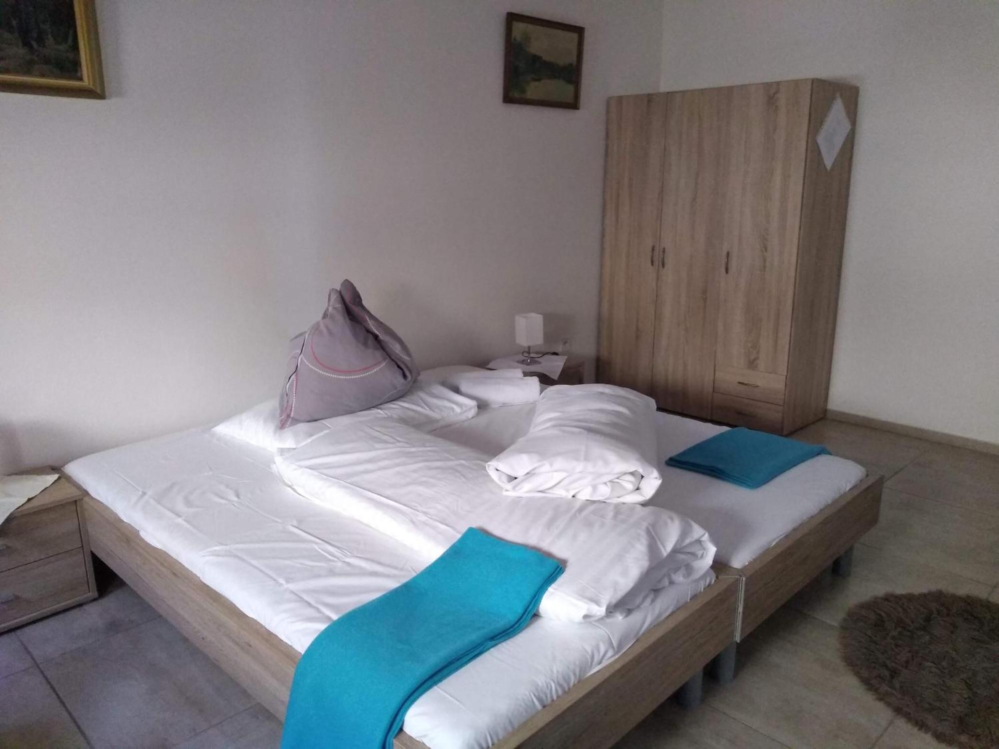 Villa Psenek Banka Dış mekan fotoğraf