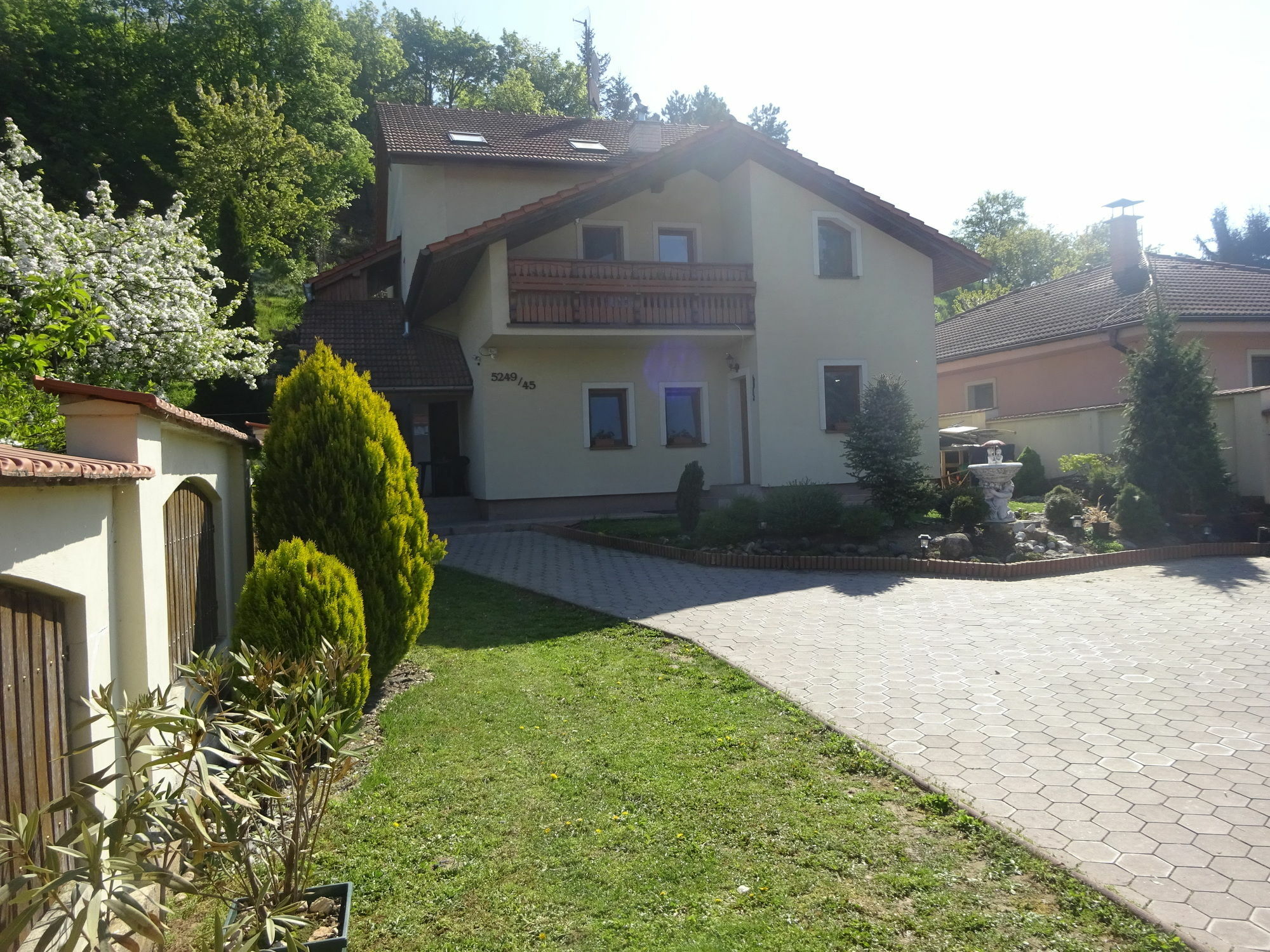 Villa Psenek Banka Dış mekan fotoğraf