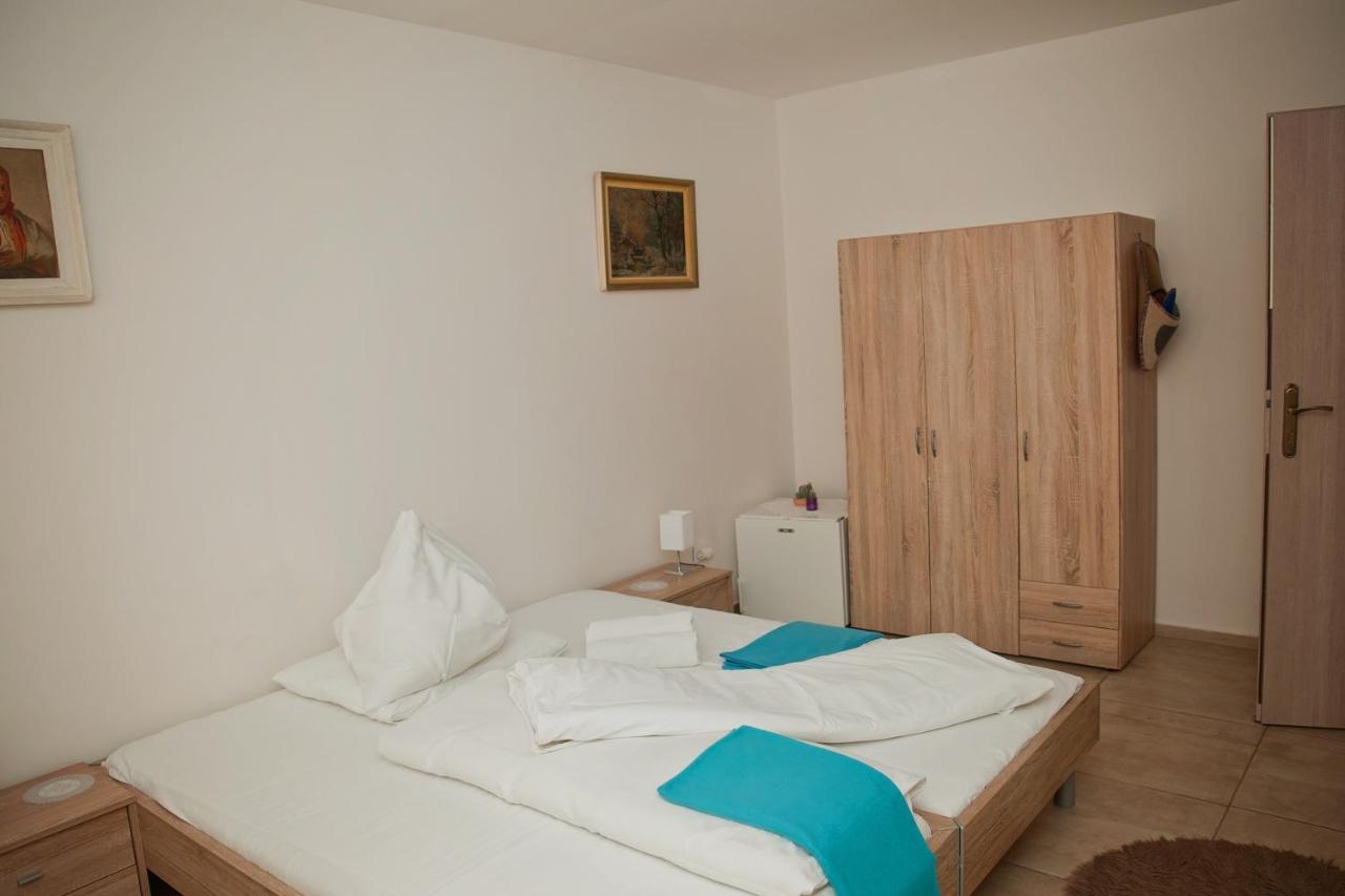 Villa Psenek Banka Dış mekan fotoğraf